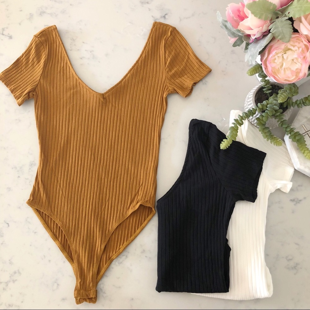 Desi v neck bodysuit